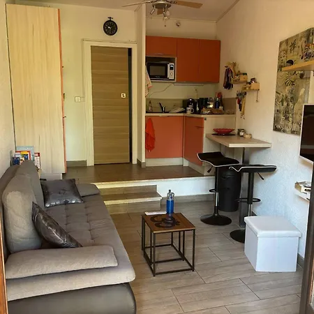 Rez-de-jardin Proche Cavalaire-sur-Mer